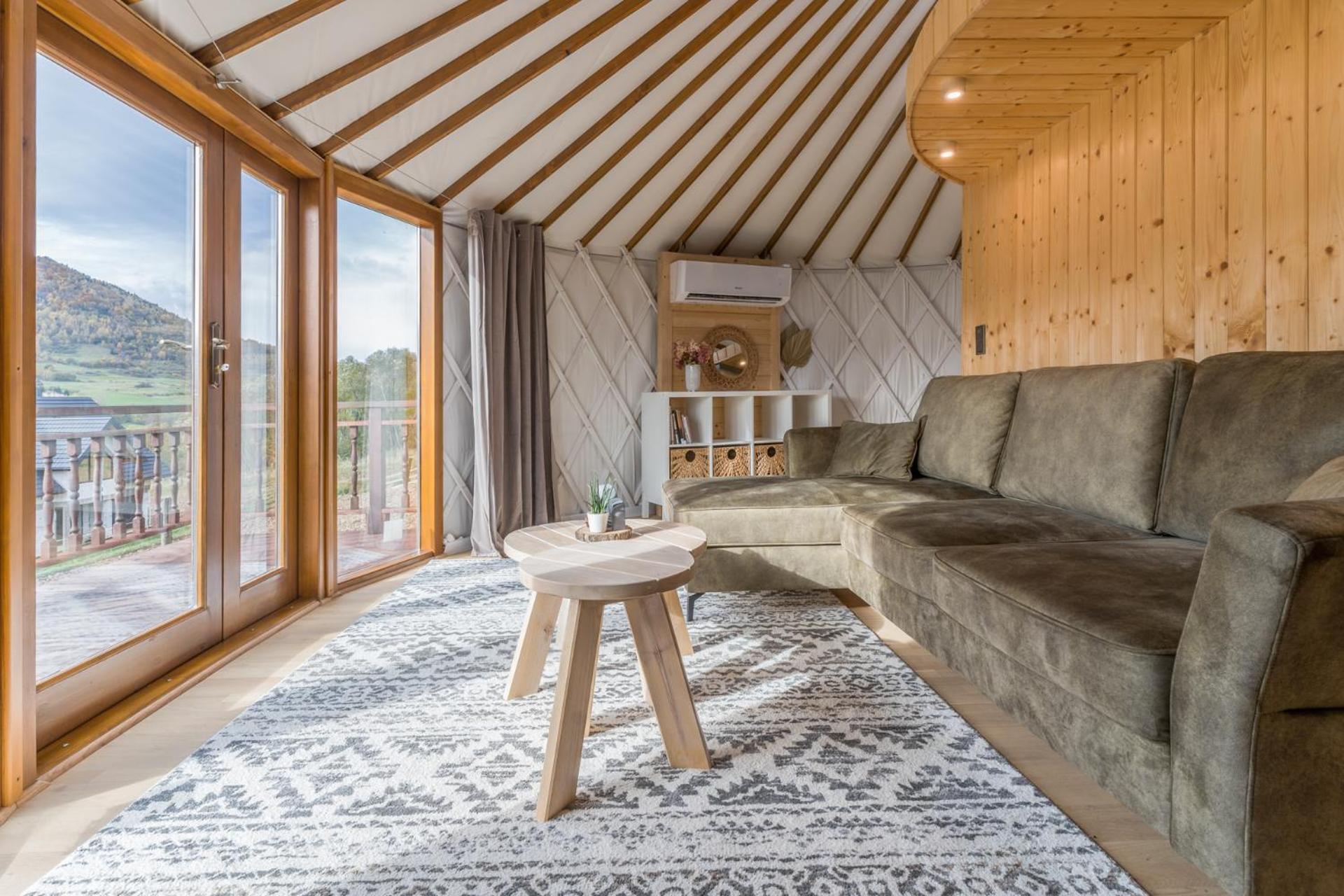 Gorski Glamping - Caloroczne Jurty Z Widokiem Tylmanowa Exterior photo