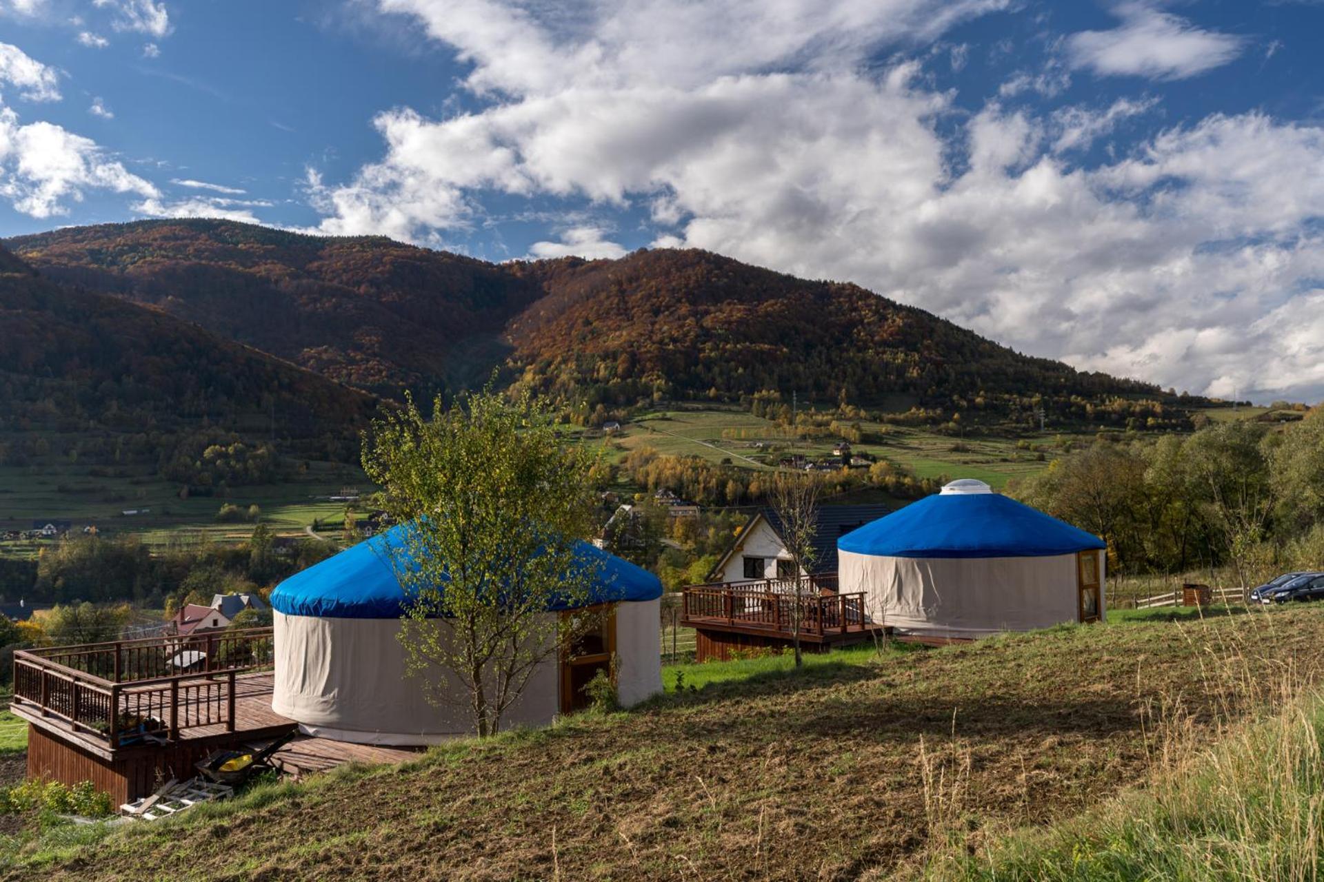 Gorski Glamping - Caloroczne Jurty Z Widokiem Tylmanowa Exterior photo